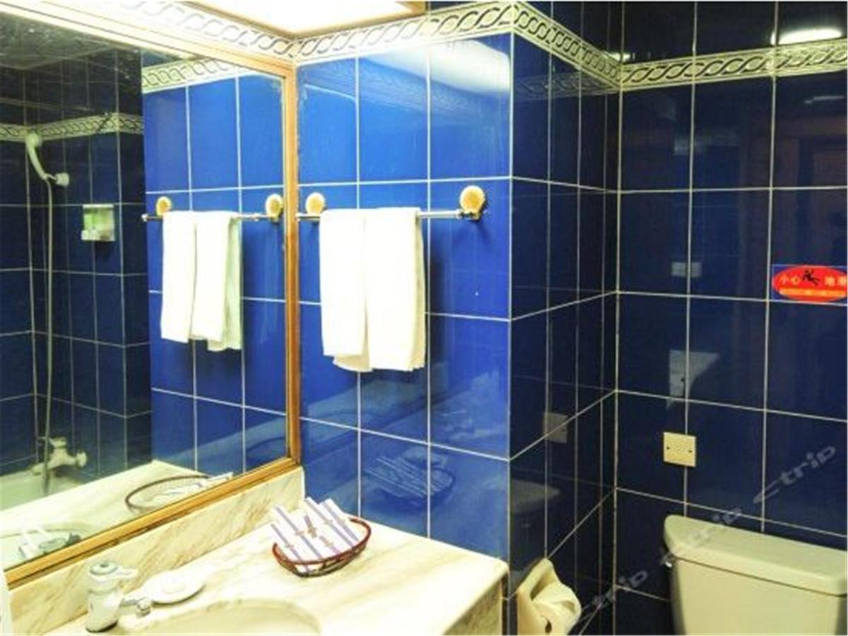 Hainan Noble Yacht Club Haikou  Exteriör bild
